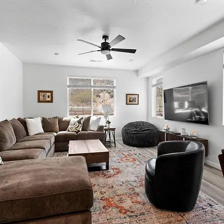 Touch Of Class - 5Br - Hot Tub & Near Zion
